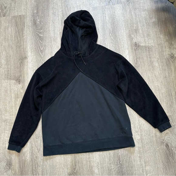Puma Other - Puma Black Sweatshirt Hoodie